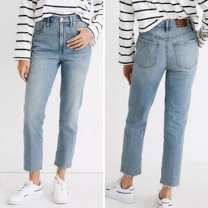 Madewell Curvy Perfect Vintage Straight Jeans Light Wash Frayed Hem Size 24